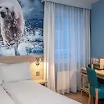 Thon Polar 4*