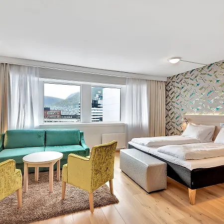 トーン ポーラー ホテル 4*