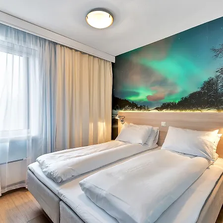 トーン ポーラー ホテル