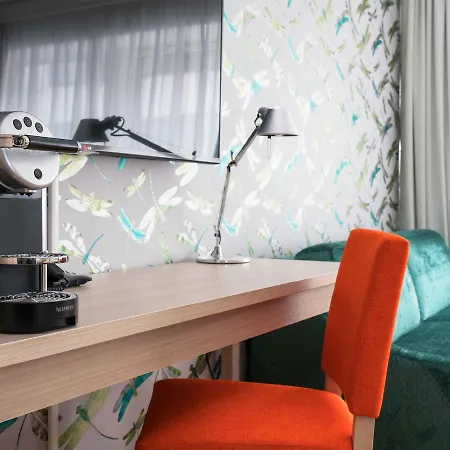 トーン ポーラー ホテル